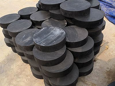 卢龙县板式橡胶支座由若干层橡胶片与薄钢板经加压硫化